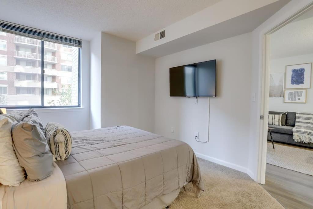 Sensational 1 Bedroom Condo At Ballston Place With Gym Arlington Exterior foto
